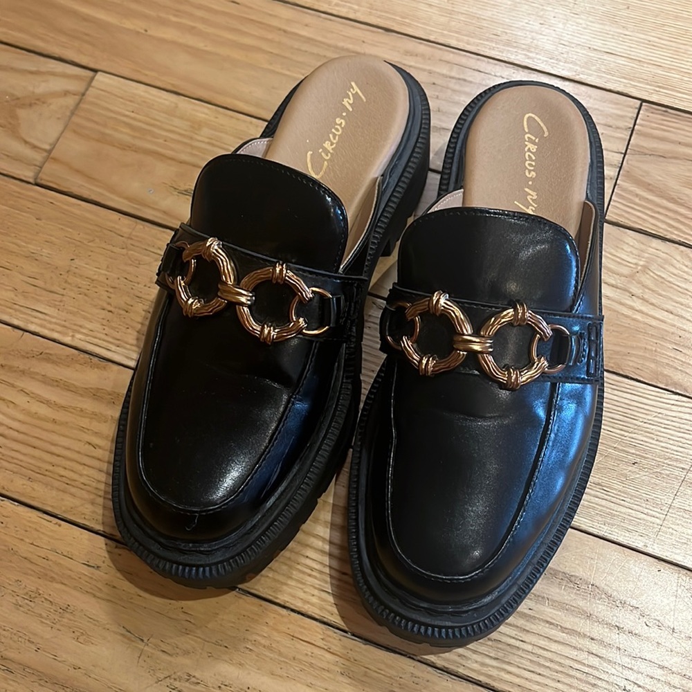 Like new - circus by sam edelman mules / loafers